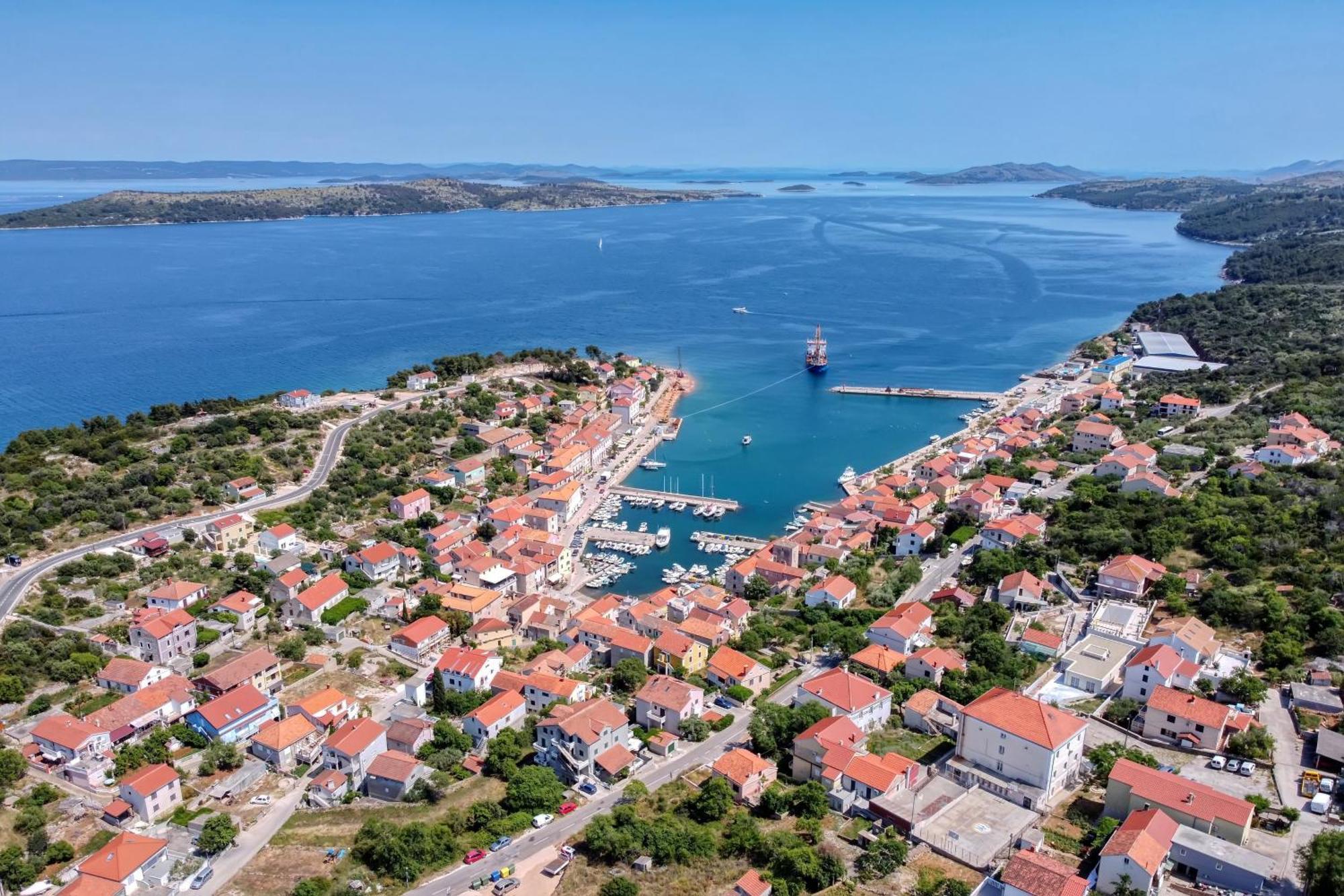 Apartments By The Sea Sali, Dugi Otok - 8110 Exteriör bild
